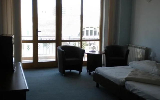 Hotel Philoxenia