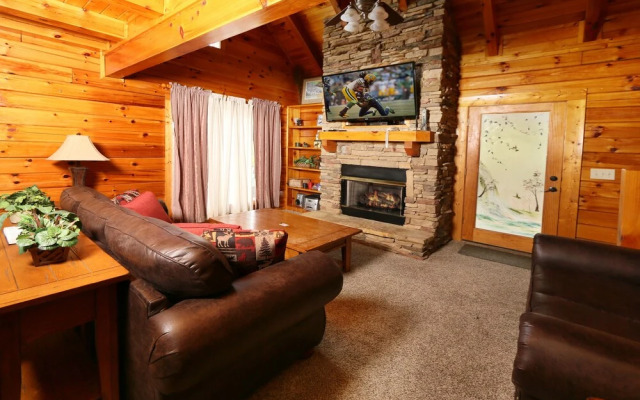 Snow Bear - Two Bedroom Cabin