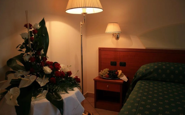 Hotel Tito Serranò