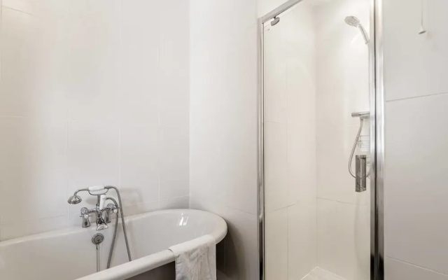 Cosy Flat In Quiet Wapping