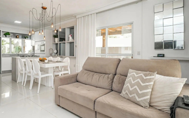 Elegante Casa com Piscina - Canasvieiras