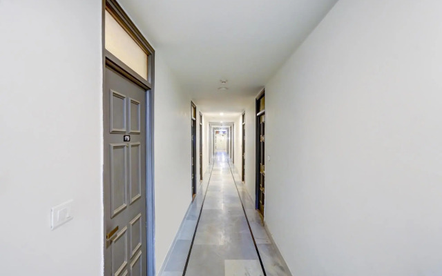 Capital O 79858 Hotel Jp Tower