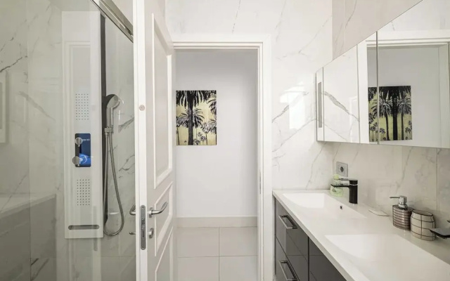 Superb 68m2 Flat With 80m2 Terrace - 2ch/4p