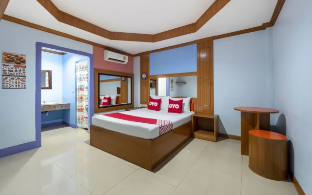 OYO 1153 New Star Hotel