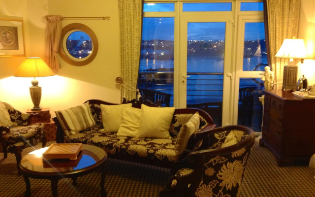 Little Haven Hotel On The Beach
