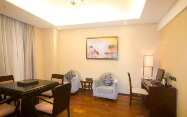 Royal Regent Hotel