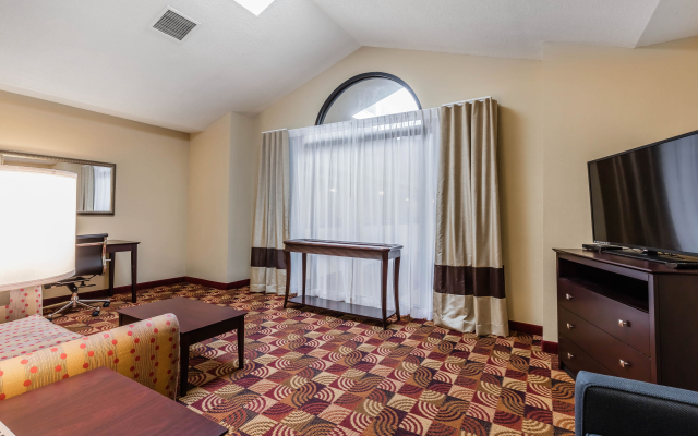 Quality Inn Decatur River City