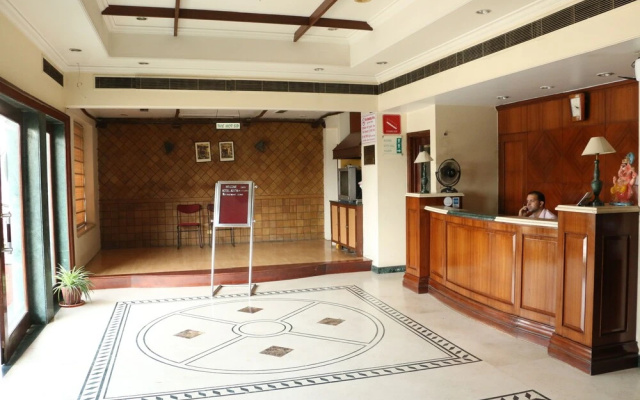 OYO 1898 Hotel Aditya