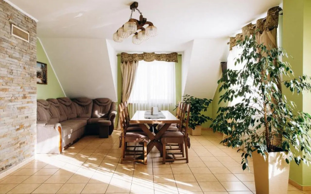 Café Chalet Edelweiss Holiday Home