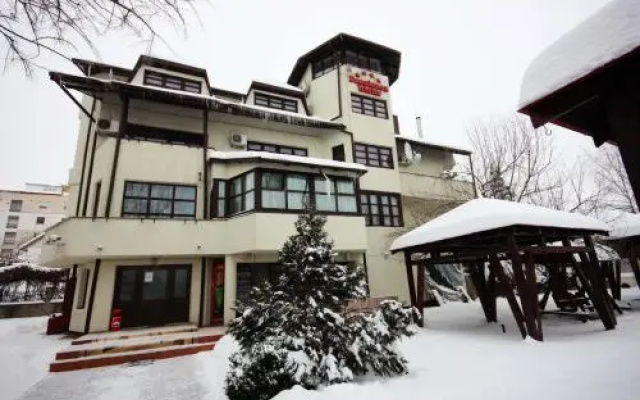 Pensiunea Iristar