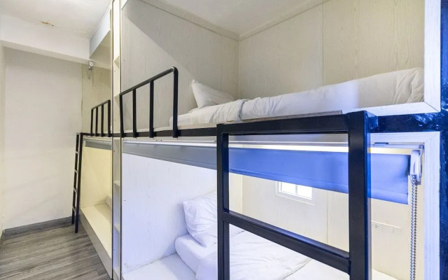 Oyo 524 S7 Hostel