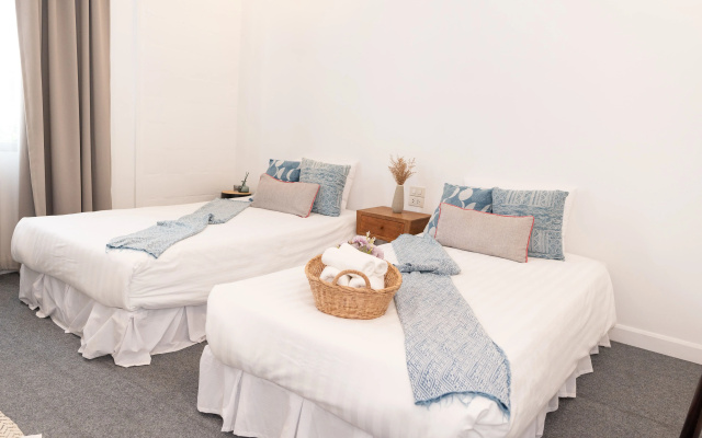 Oon Poshtel