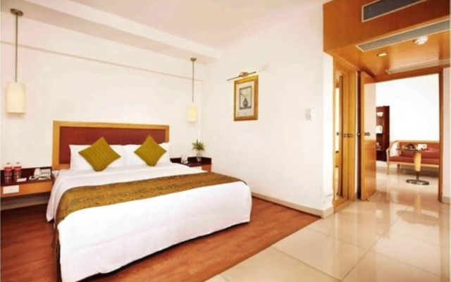 Hotel Savera