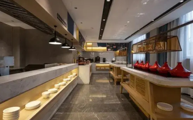Urba S Hotel (Jimei School Village & Jiageng Park Branch)