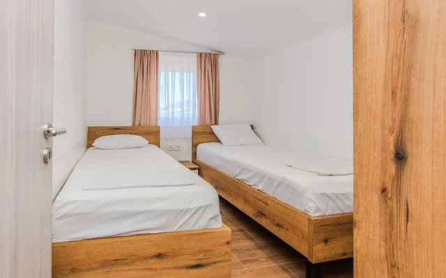 Apartments Mucaj
