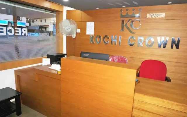 Hotel Kochi Crown