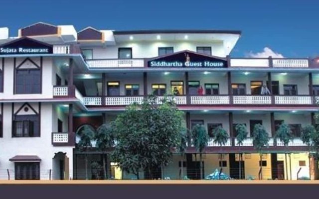 Отель Siddhartha Guest house Непал, Лумбини - отзывы, цены и фото номеров - забронировать отель Siddhartha Guest house онлайн вид на фасад