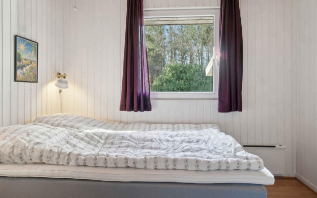 4 Star Holiday Home in Ronde