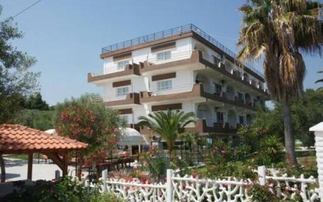Olympic Bibis Hotel вид на фасад