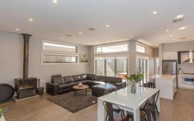 43B Twynam Street - The Falls on Twynam