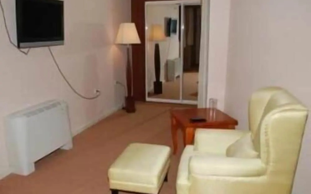 Hotel Feni