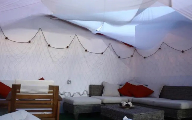 Hotel Alboran