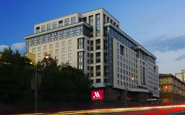 Гостиница Marriott Novy Arbat вид на фасад
