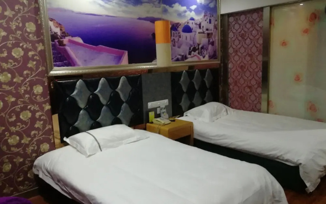 Fortune Hotel