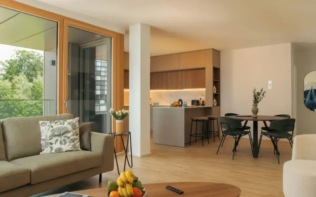 Media Bay Apartments