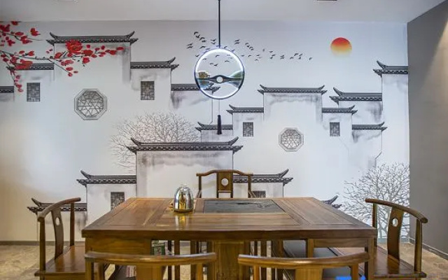Homeinn Selected Hotel (Huangshan Binjiang Road Tunxi Old Street)
