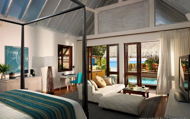 Four Seasons Resort Maldives at Landaa Giraavaru