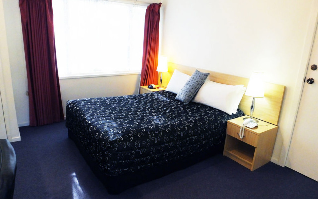 Edinburgh Motor Inn