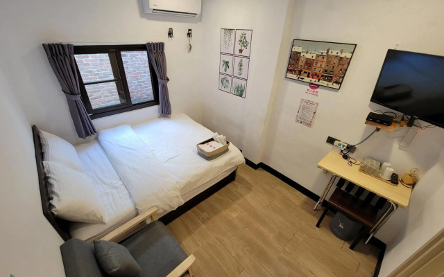 OLD WOW Shared Homestay