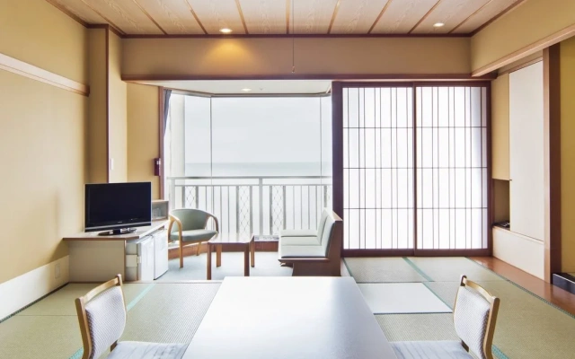 Ooedo-Onsen-Monogatari Shiomiso (Formerly: Yubae no Yado Shiomiso)