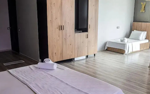 Wenirvana Suits Hotel