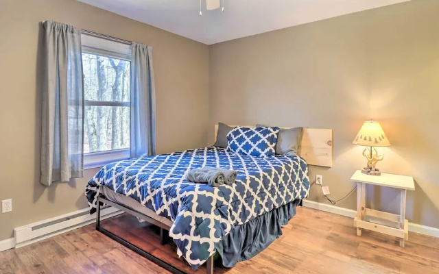 Hike & Swim: Family Home in Albrightsville!