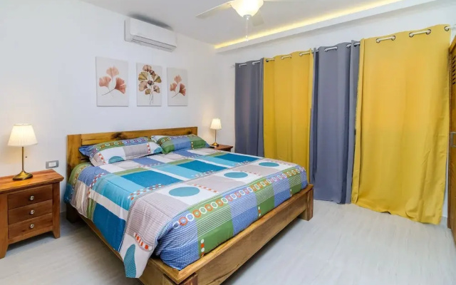 Nicole ApartHotel