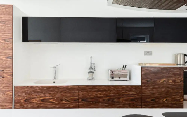 The Latimer Road Escape - Modern 4bdr House With Garden
