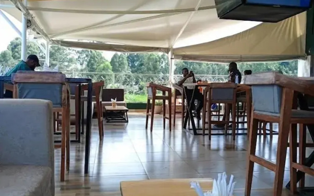 Grand Turaco Hotel