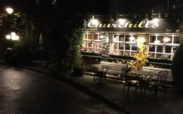 Churchills Inn & Rooms
