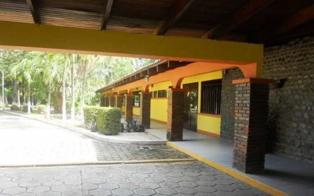 Las Espuelas Hotel