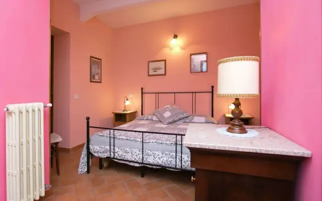 Homely Mansion in Isola Superiore near Lake