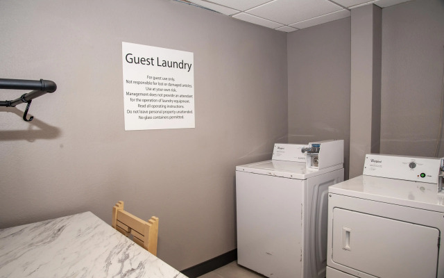 Holiday Inn Express Airport - Tucson by IHG