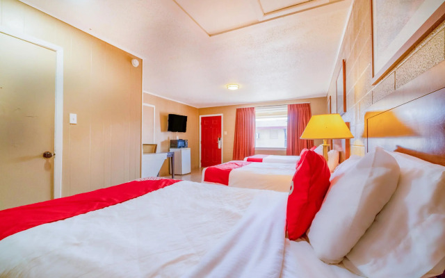 OYO Hotel Beeville -US 181