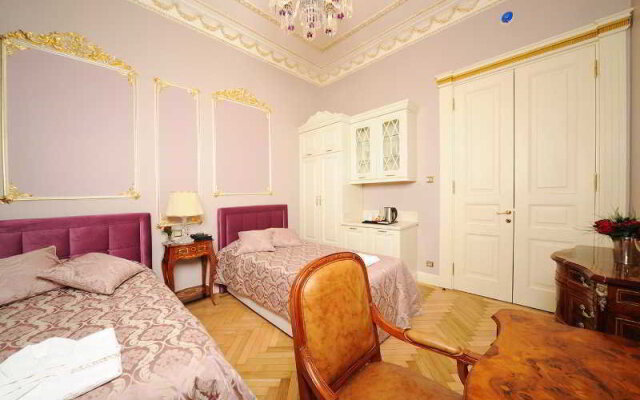 Отель Maroonist Rooms комната для гостей