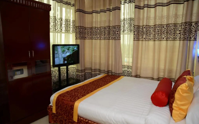 Nemax Royal Hotel