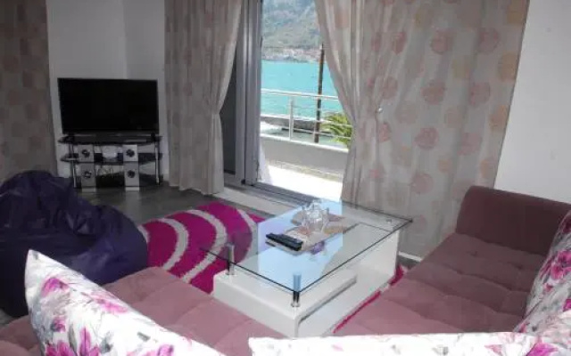 Bjelica Apartments Kotor