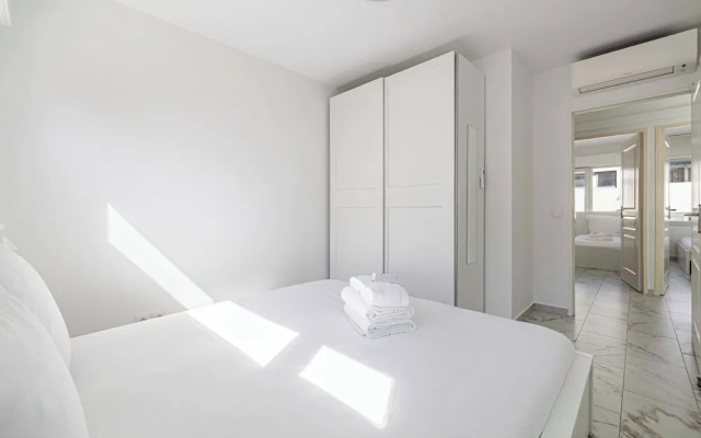 Modern, A/C Duplex - 3bdr/6p - Cannes