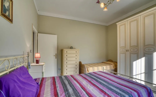 Beautiful Home in Altopascio With 2 Bedrooms and Wifi