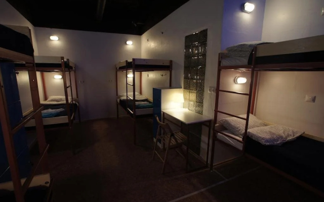 2X2, mini-hotel